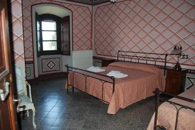 Hotell Castello Di Valenzano
